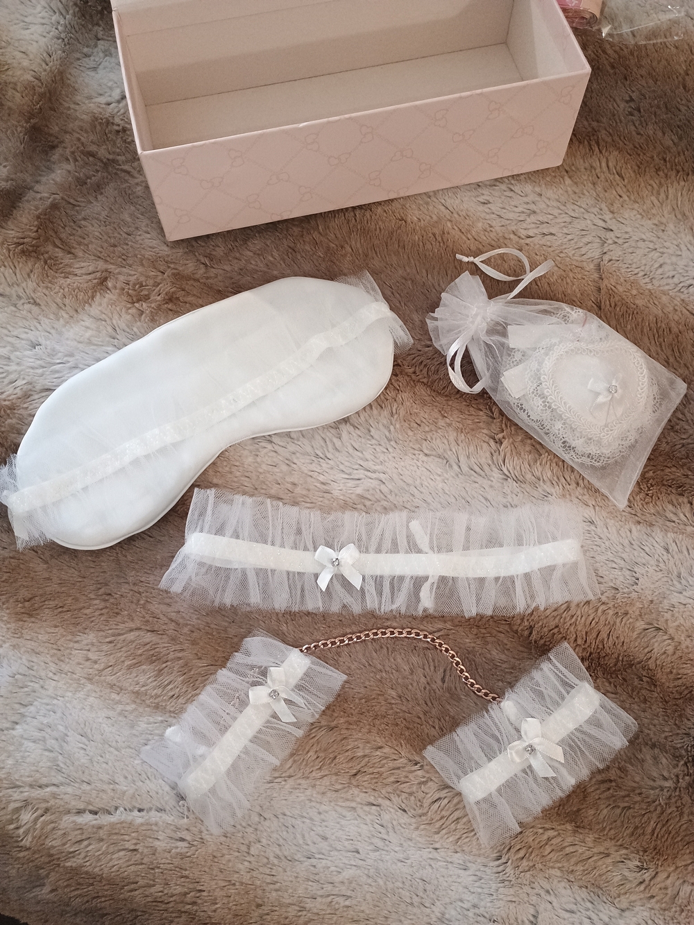 Savage X Fenty White Bridal Accessory Set